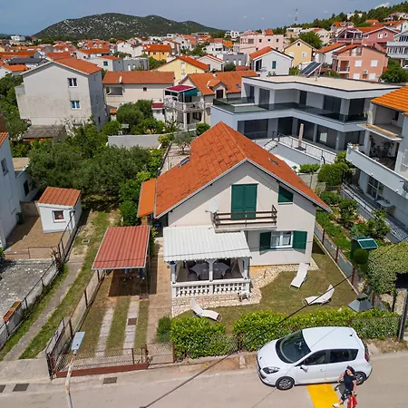 Simona Tribunj Appartamento *