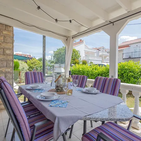 דירה Simona Tribunj *