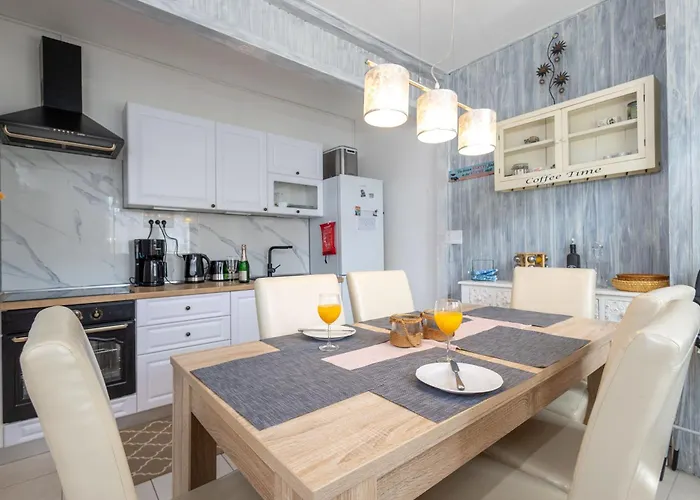 Simona Tribunj דירה *